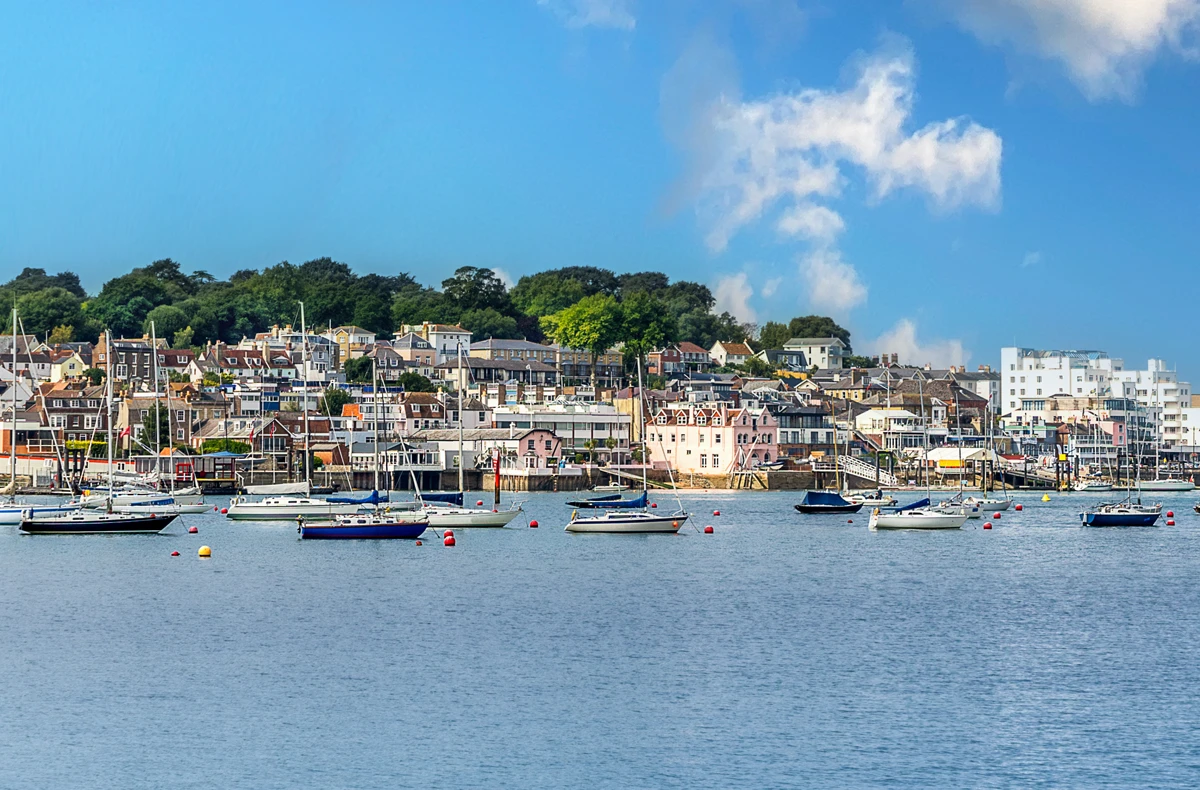 cowes-harbour
